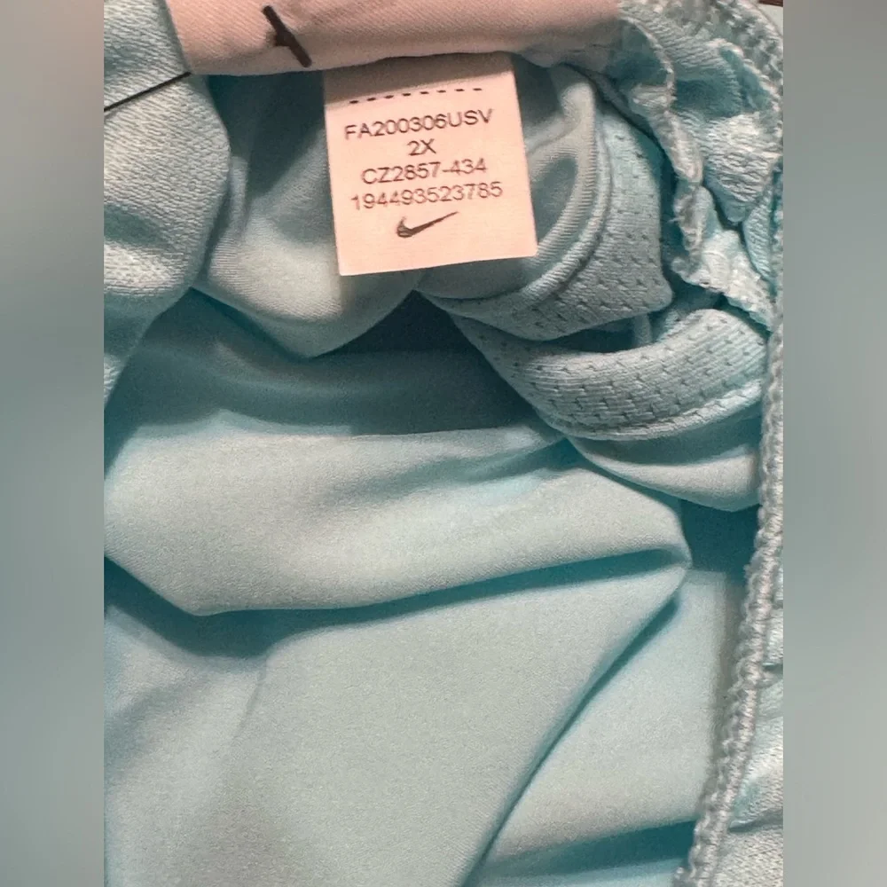 Nike Blue Athletic Shorts Relaxed Fit - Picture 5 of 6